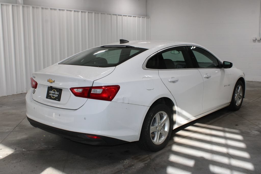 Used 2019 Chevrolet Malibu LS w/ Driver Confidence Package II FWD image 9