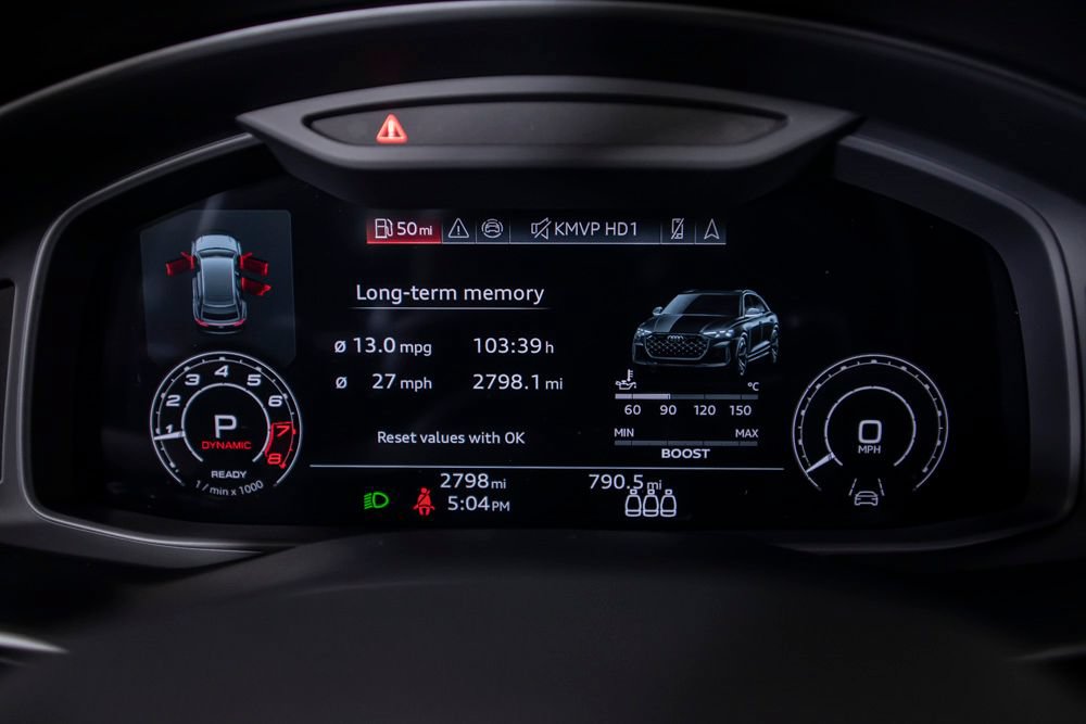 Used 2025 Audi RS Q8 performance AWD/4WD image 25