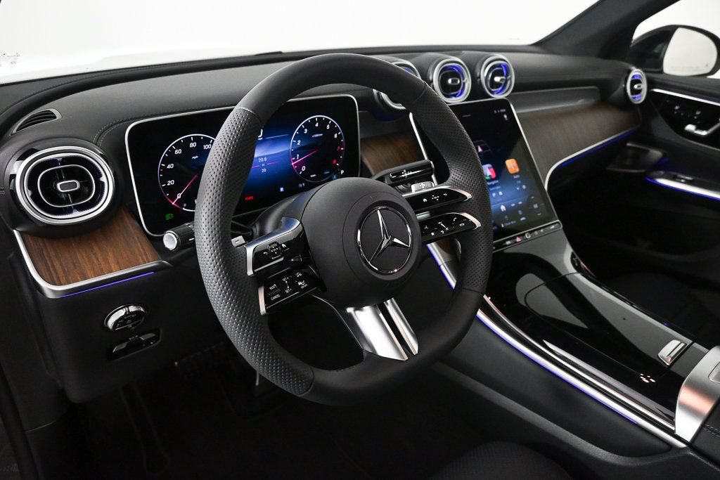 New 2025 Mercedes-Benz GLC 300 4MATIC image 6