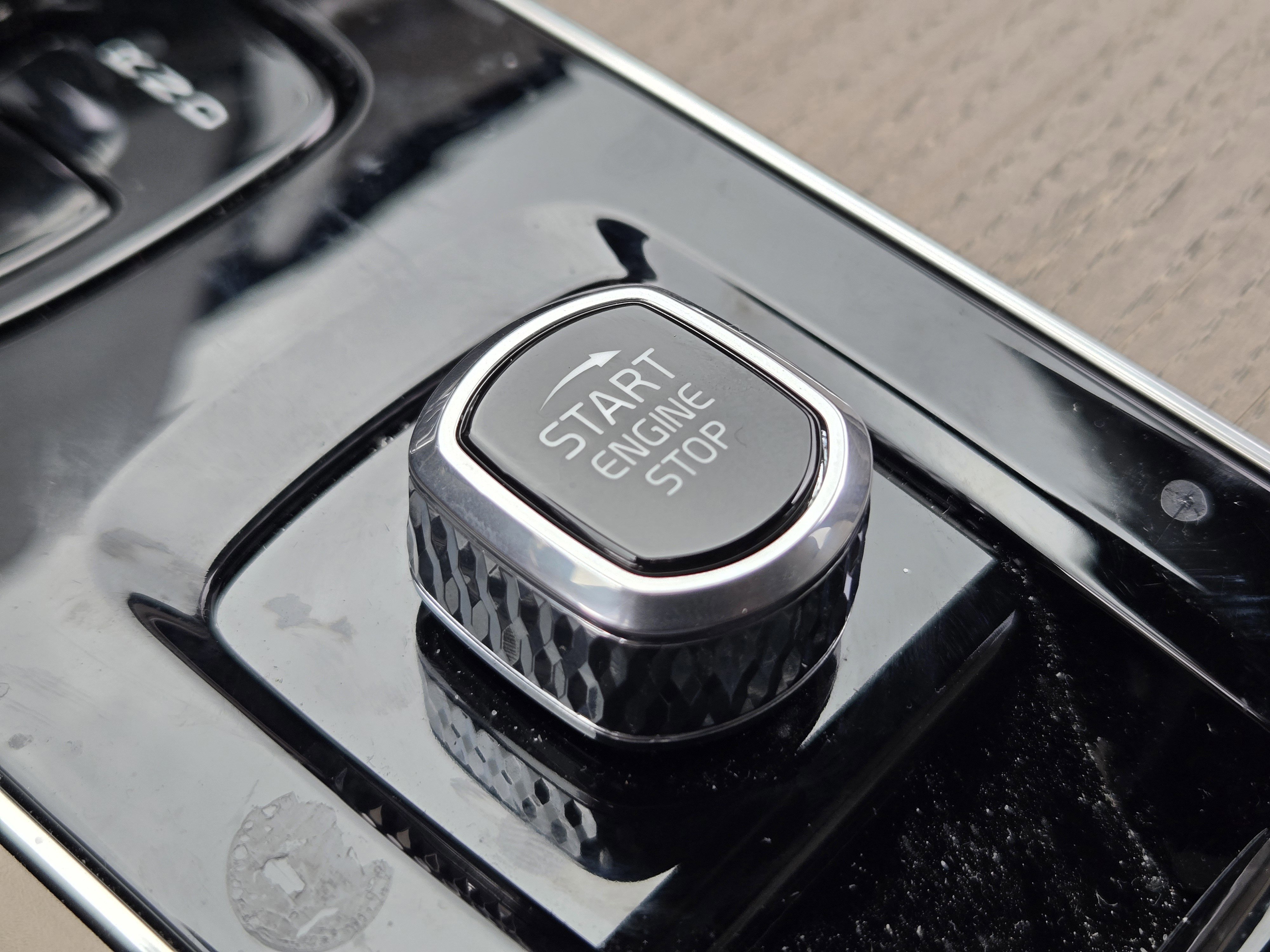 Used 2026 Volvo XC90 B6 Plus w/ Protection Package Premier image 40