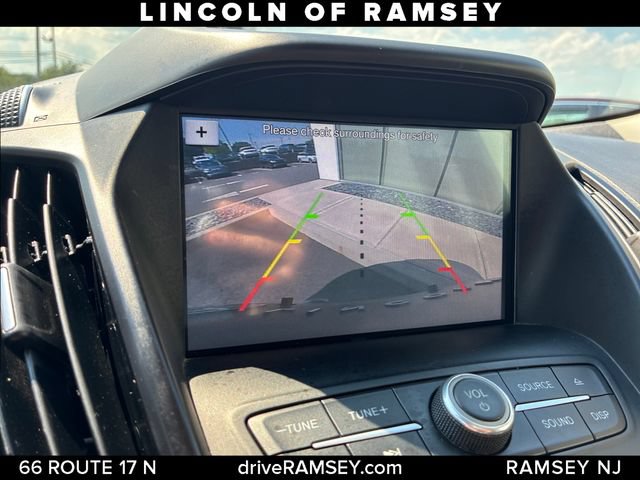 Used 2018 Ford Escape SE w/ SE Sync 3 Package AWD/4WD image 18