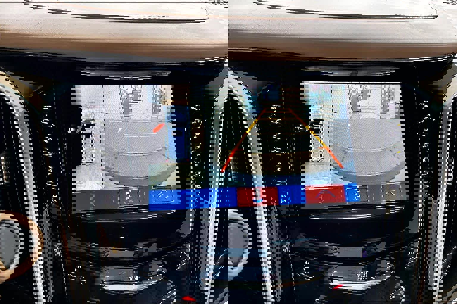 Used 2020 Cadillac Escalade Platinum AWD/4WD image 24