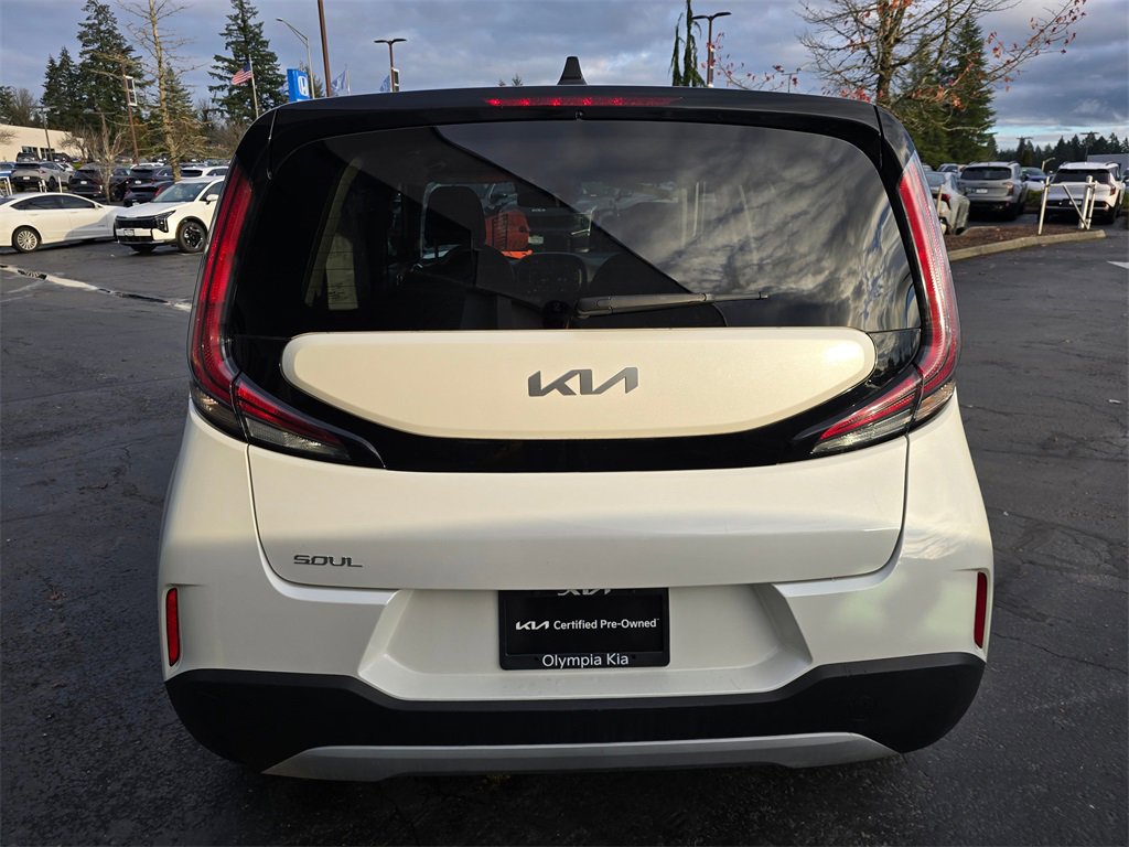 Used 2023 Kia Soul LX image 5