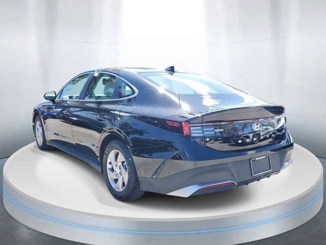 Certified 2025 Hyundai Sonata SE image 3