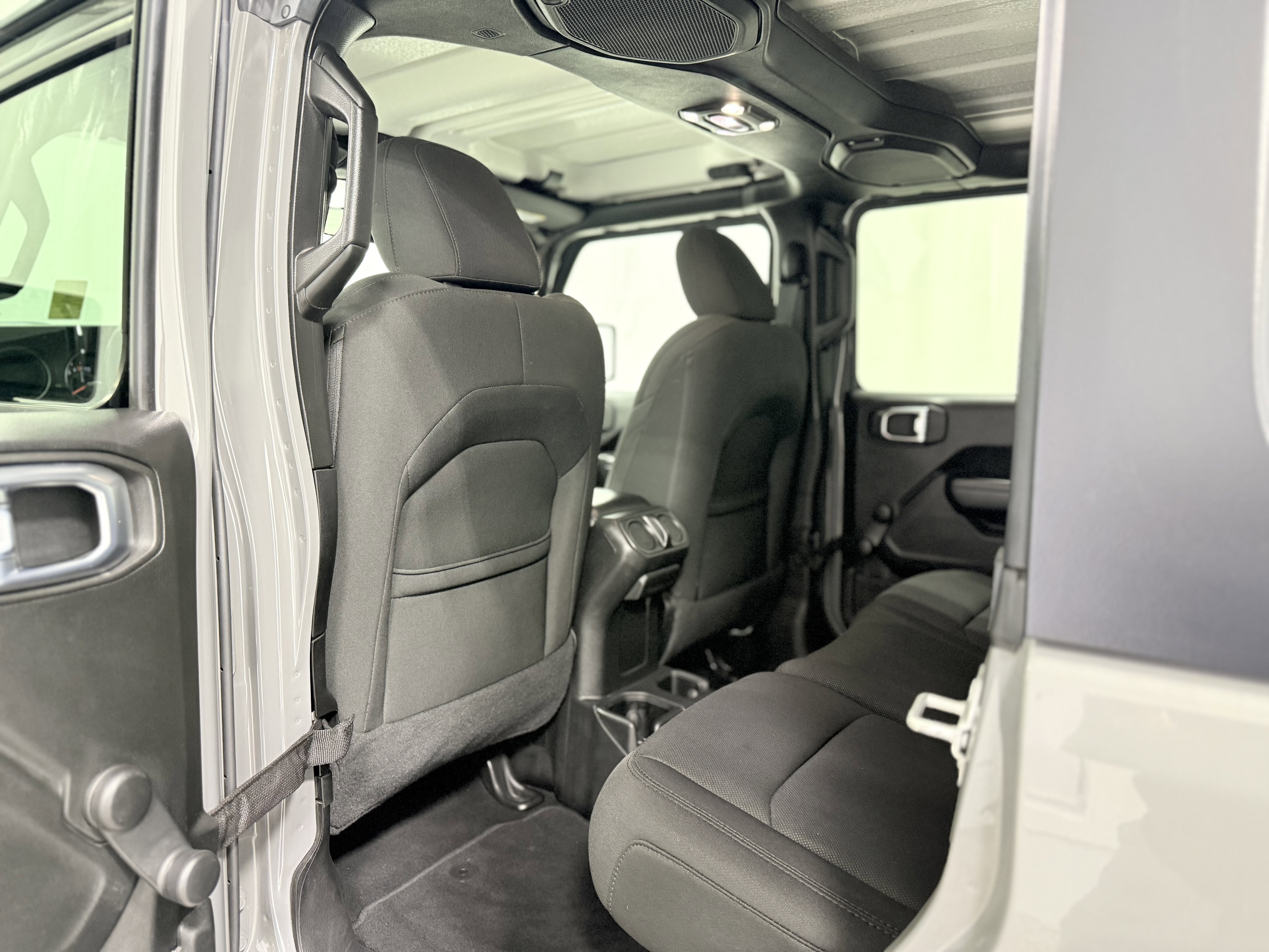 Used 2021 Jeep Wrangler Unlimited Sport image 23