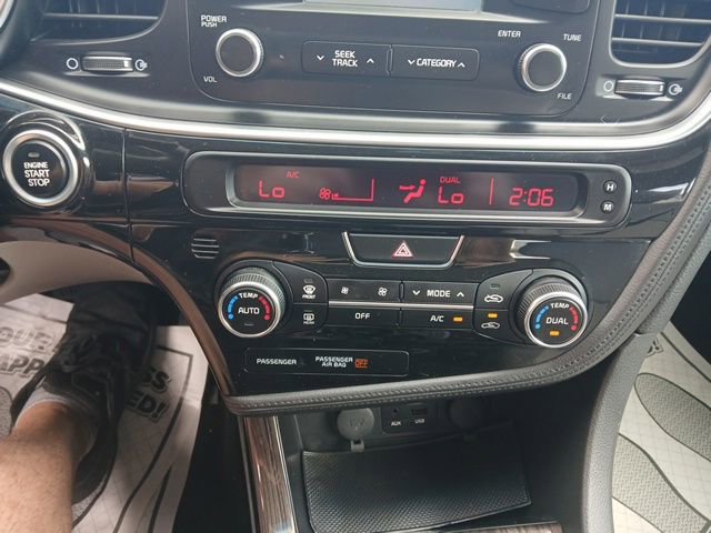 Used 2015 Kia Optima EX w/ EX Premium Package image 22