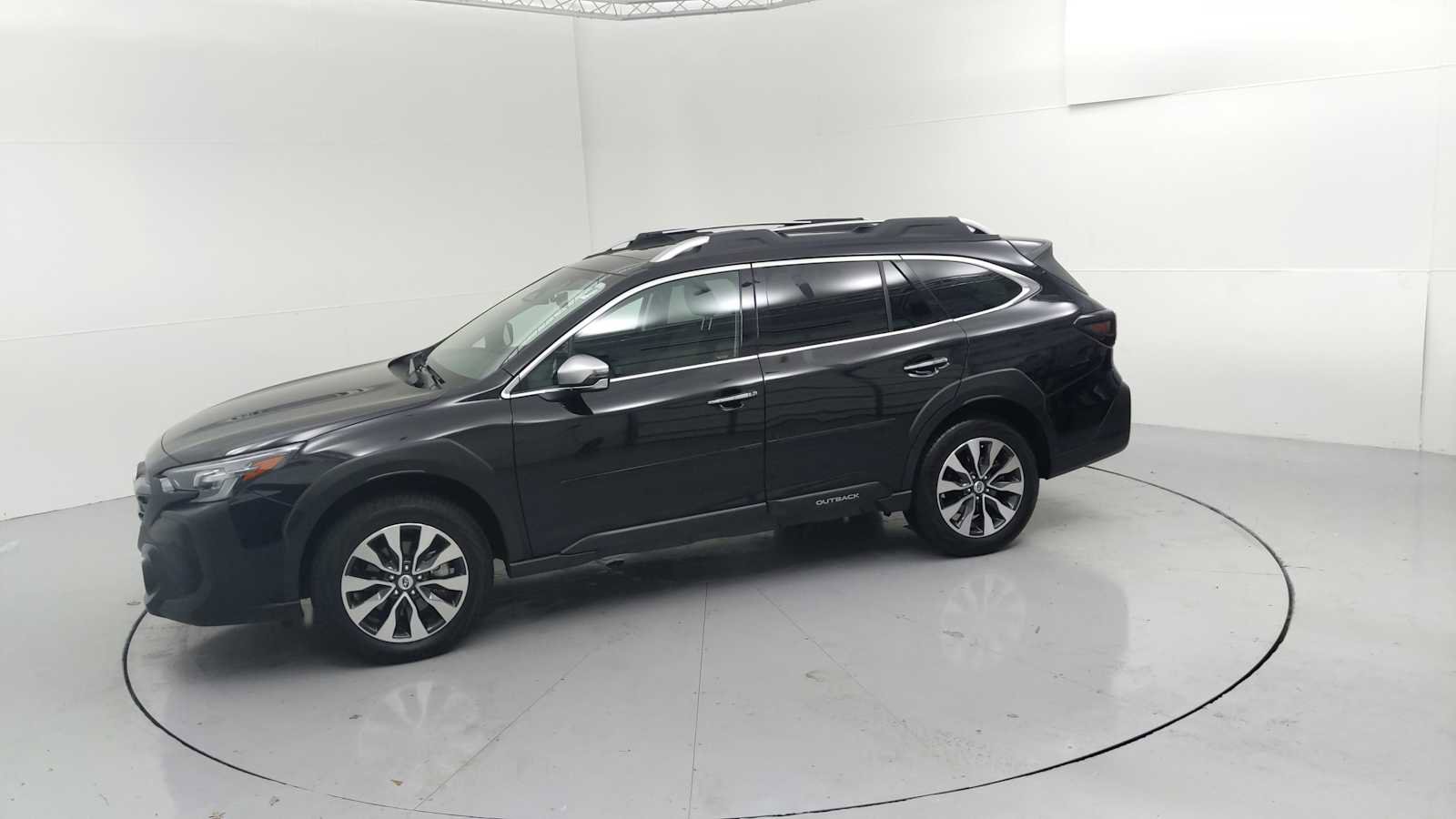 Certified 2023 Subaru Outback Touring image 5