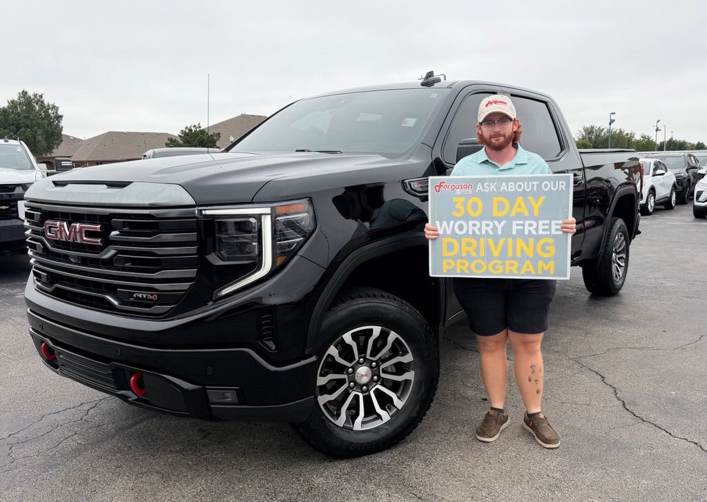 Used 2022 GMC Sierra 1500 AT4 w/ Technology Package