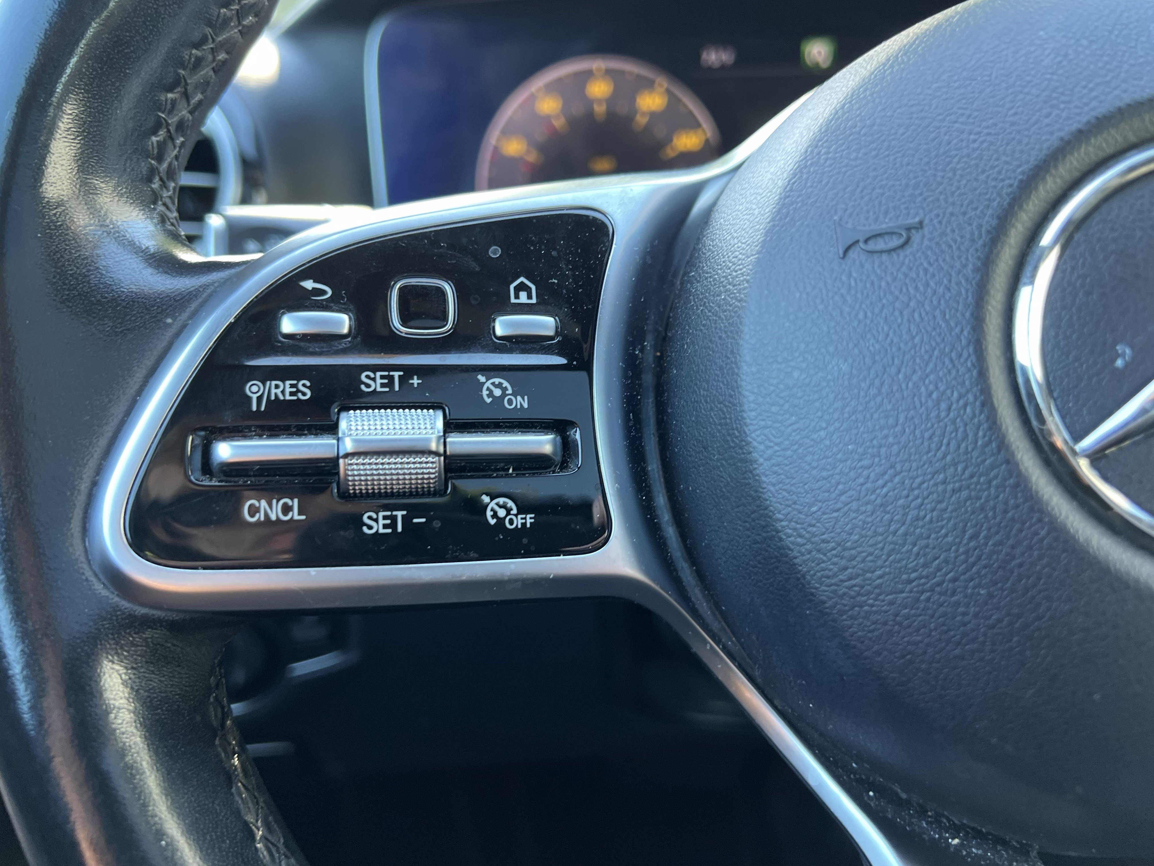 Used 2020 Mercedes-Benz E 350 4MATIC Sedan image 19