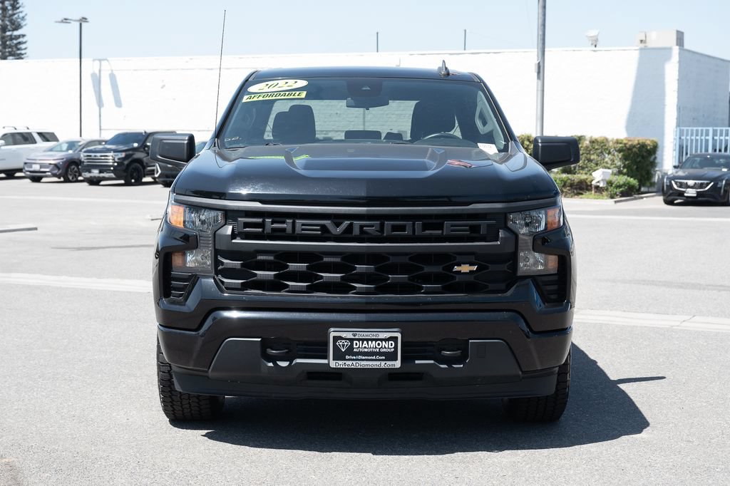 Used 2022 Chevrolet Silverado 1500 Custom RWD image 2