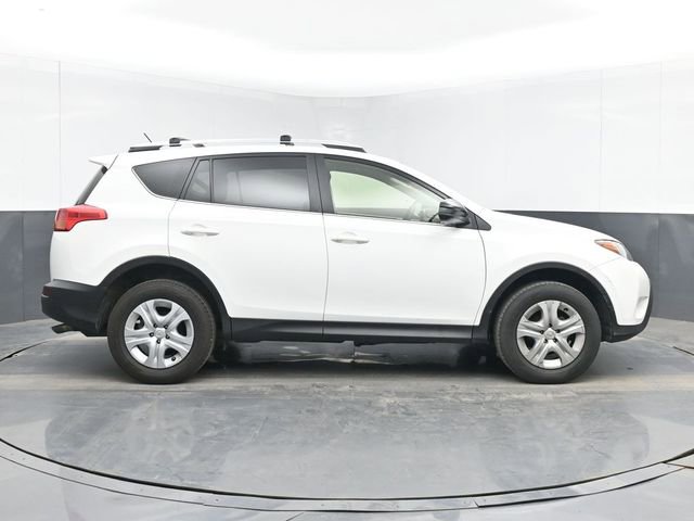 Used 2015 Toyota RAV4 LE AWD/4WD image 11