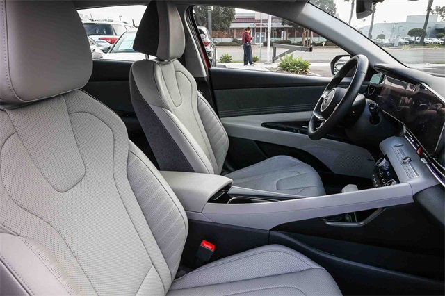 Certified 2023 Hyundai Elantra Limited image 19