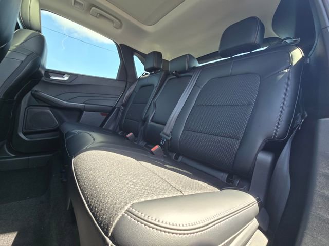 New 2025 Ford Escape SE image 13