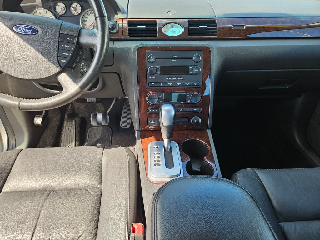 Used 2007 Ford Five Hundred Limited FWD image 14