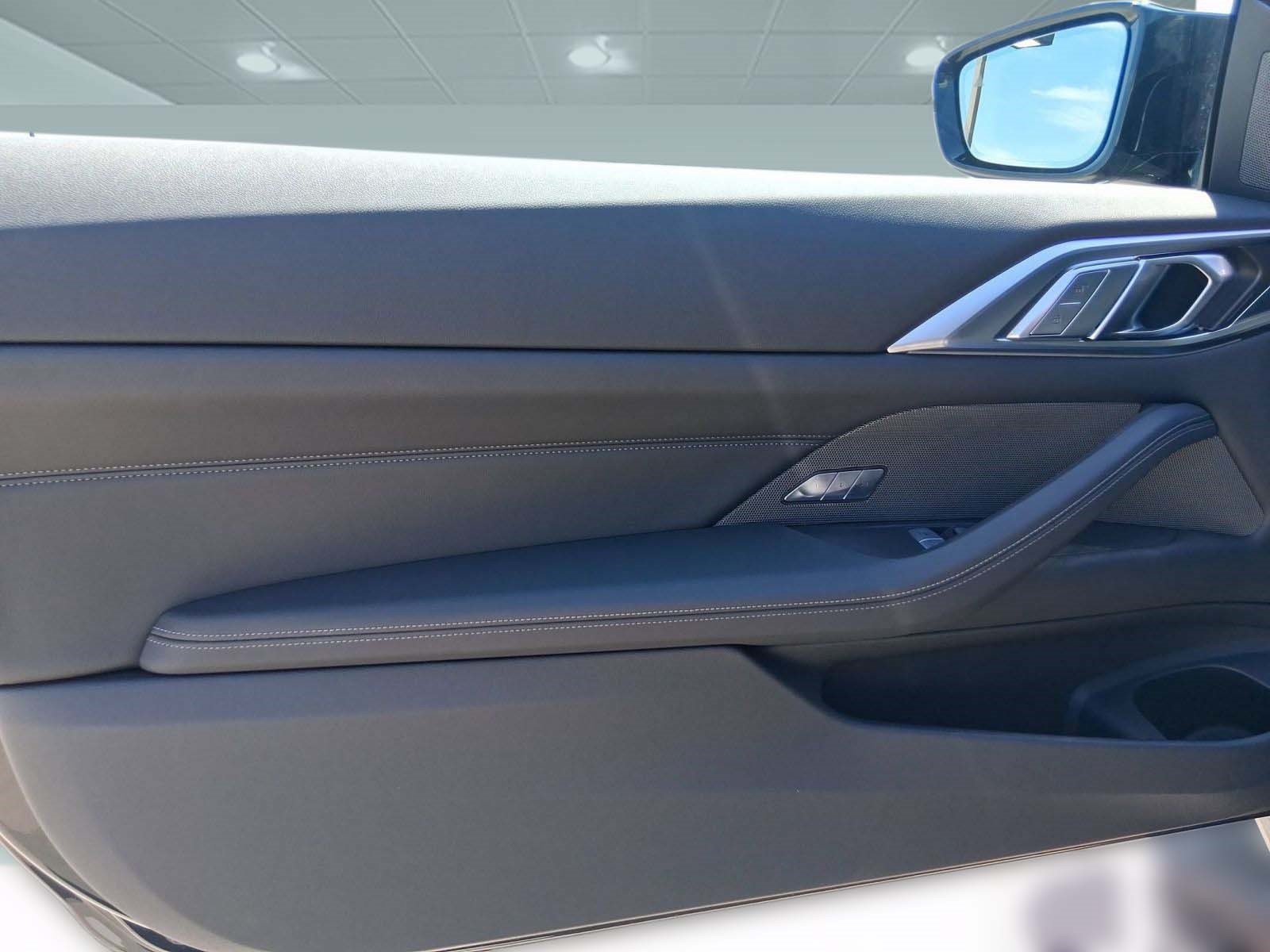 Used 2026 BMW M440i Coupe w/ Premium Package RWD image 20