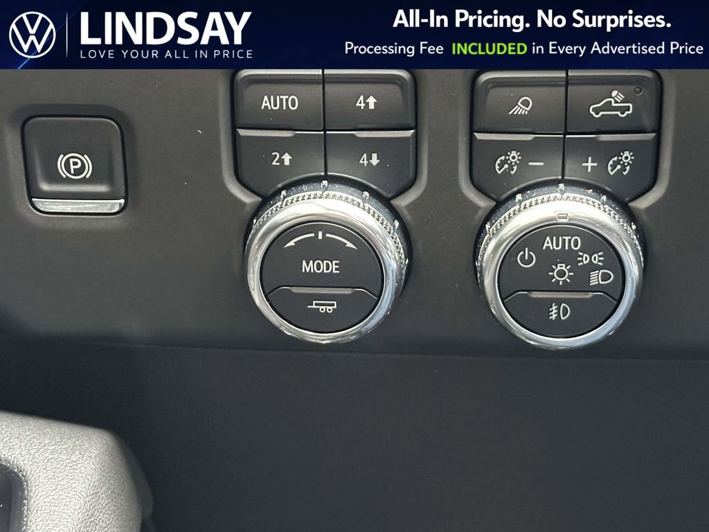 Used 2025 GMC Sierra 1500 AT4 w/ AT4 Premium Package AWD/4WD image 23
