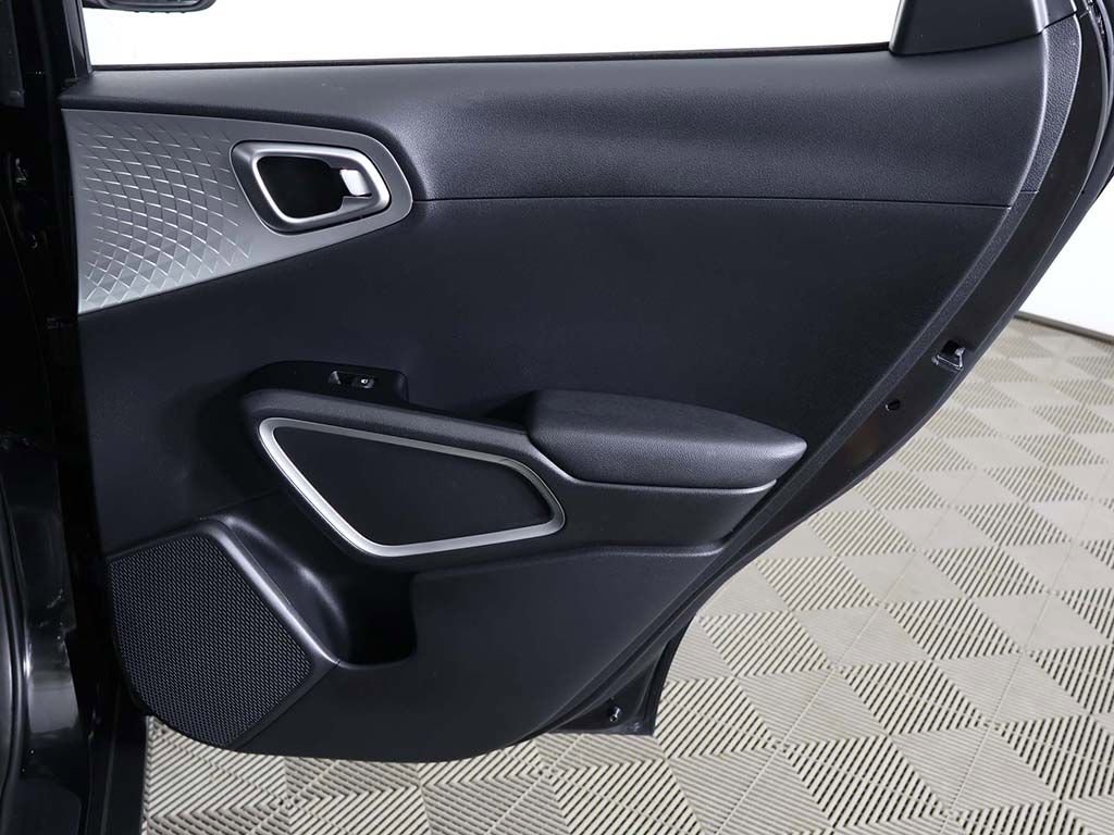 Used 2022 Kia Soul LX FWD image 22
