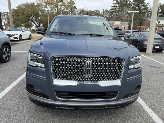 Used 2023 Lincoln Navigator Reserve image 4