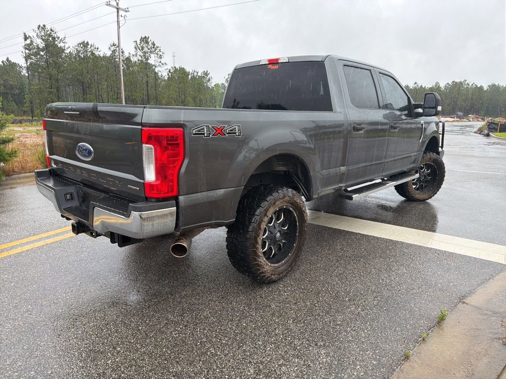 Used 2017 Ford F250 XLT AWD/4WD image 16
