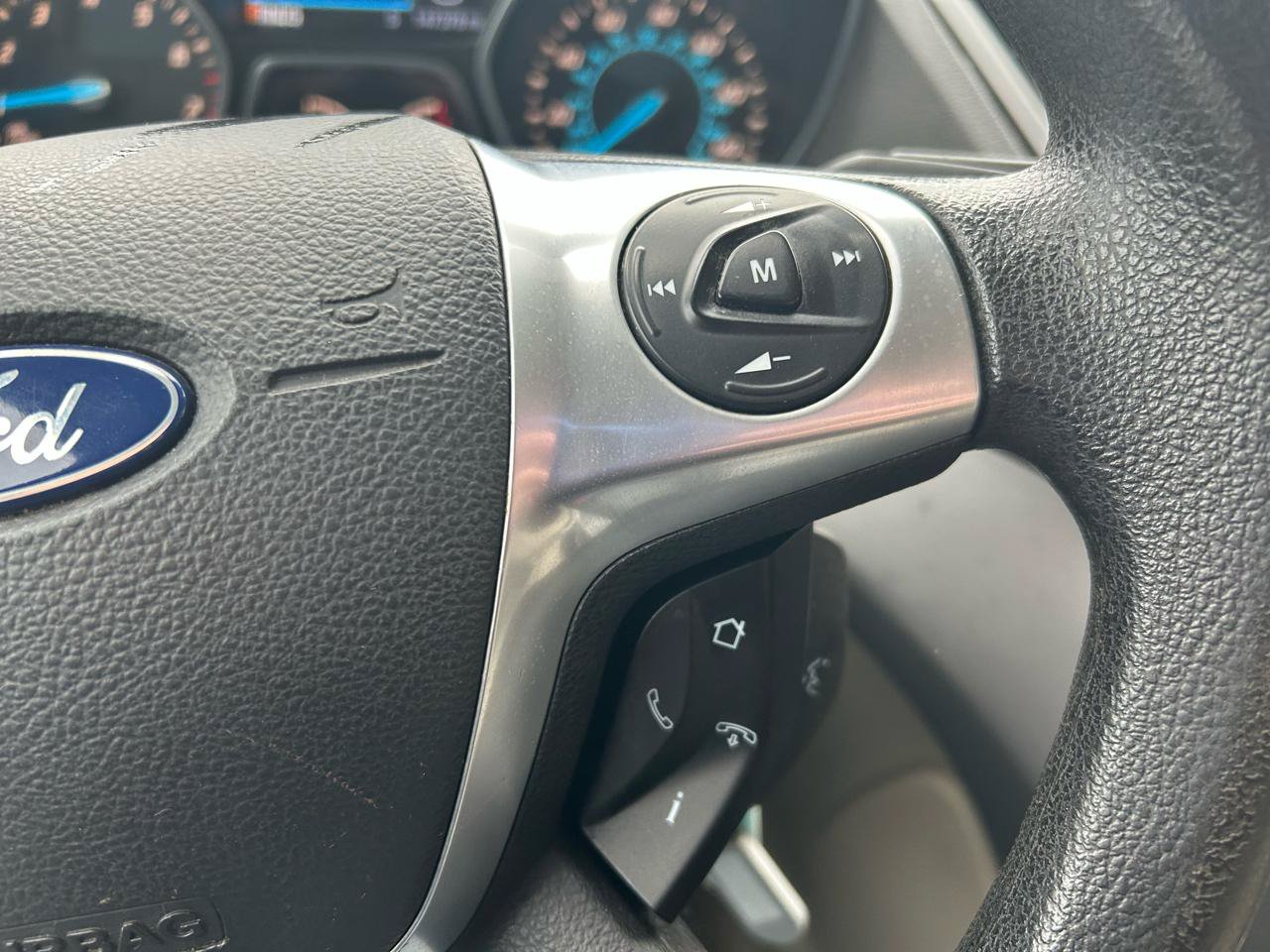 Used 2014 Ford Escape SE w/ Equipment Group 201A FWD image 18