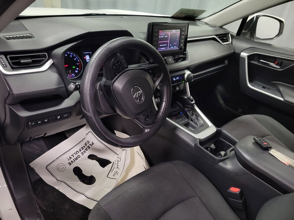 Used 2019 Toyota RAV4 XLE image 14