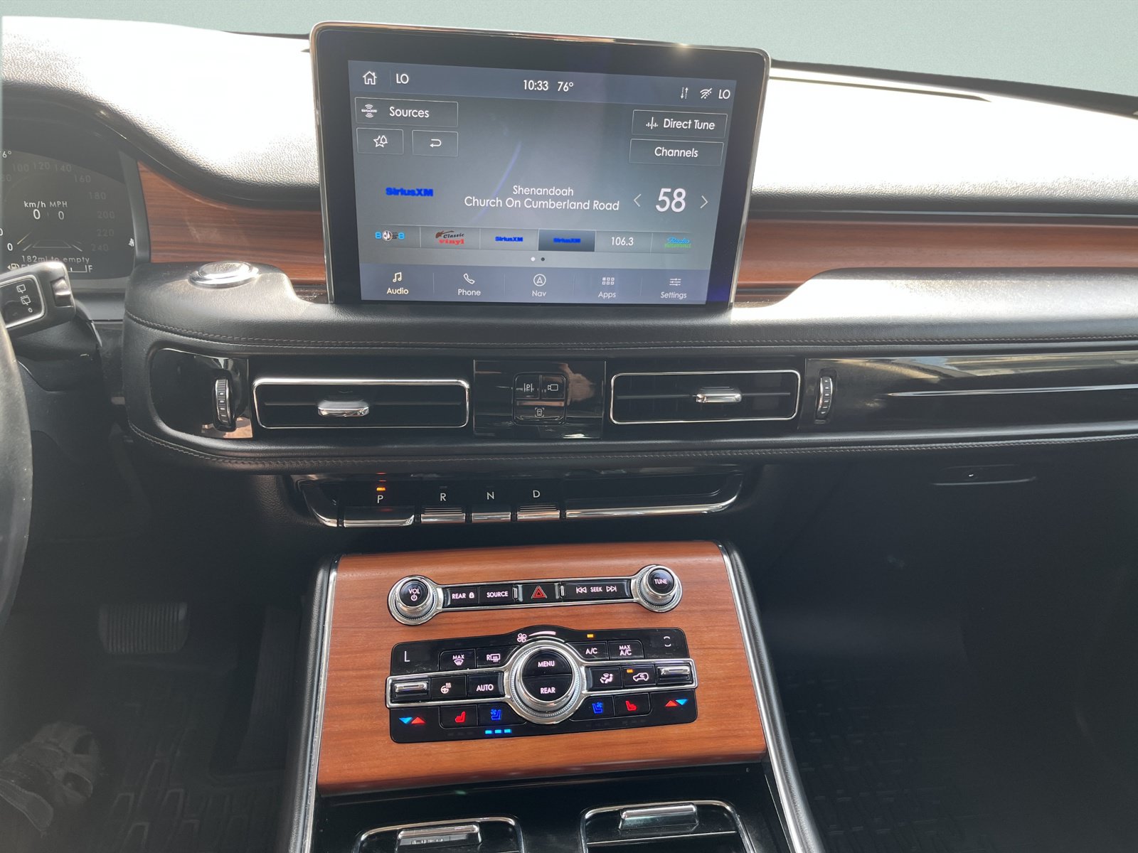 Used 2020 Lincoln Aviator Reserve w/ Equipment Group 202A AWD/4WD image 17