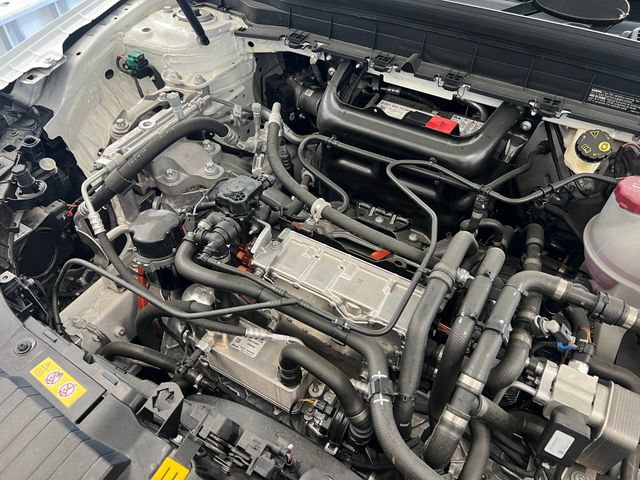 Used 2025 Mercedes-Benz EQB 300 4MATIC image 56