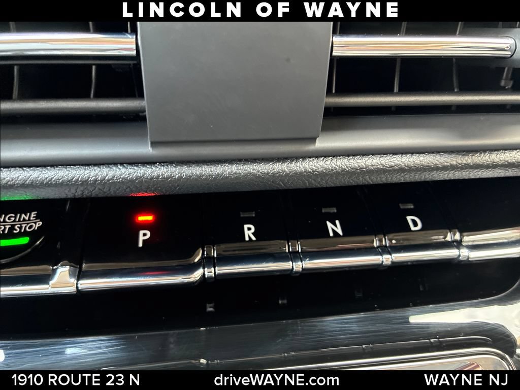 Certified 2025 Lincoln Corsair AWD w/ Equipment Group 101A image 21
