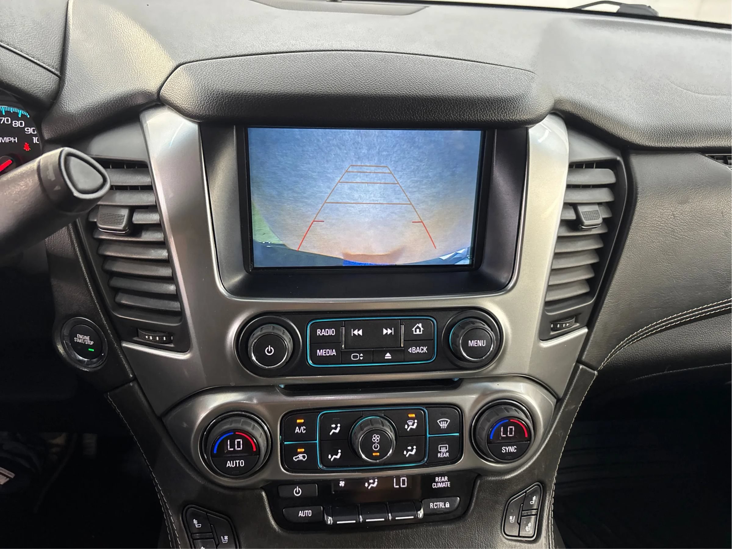 Used 2019 Chevrolet Suburban Premier AWD/4WD image 35