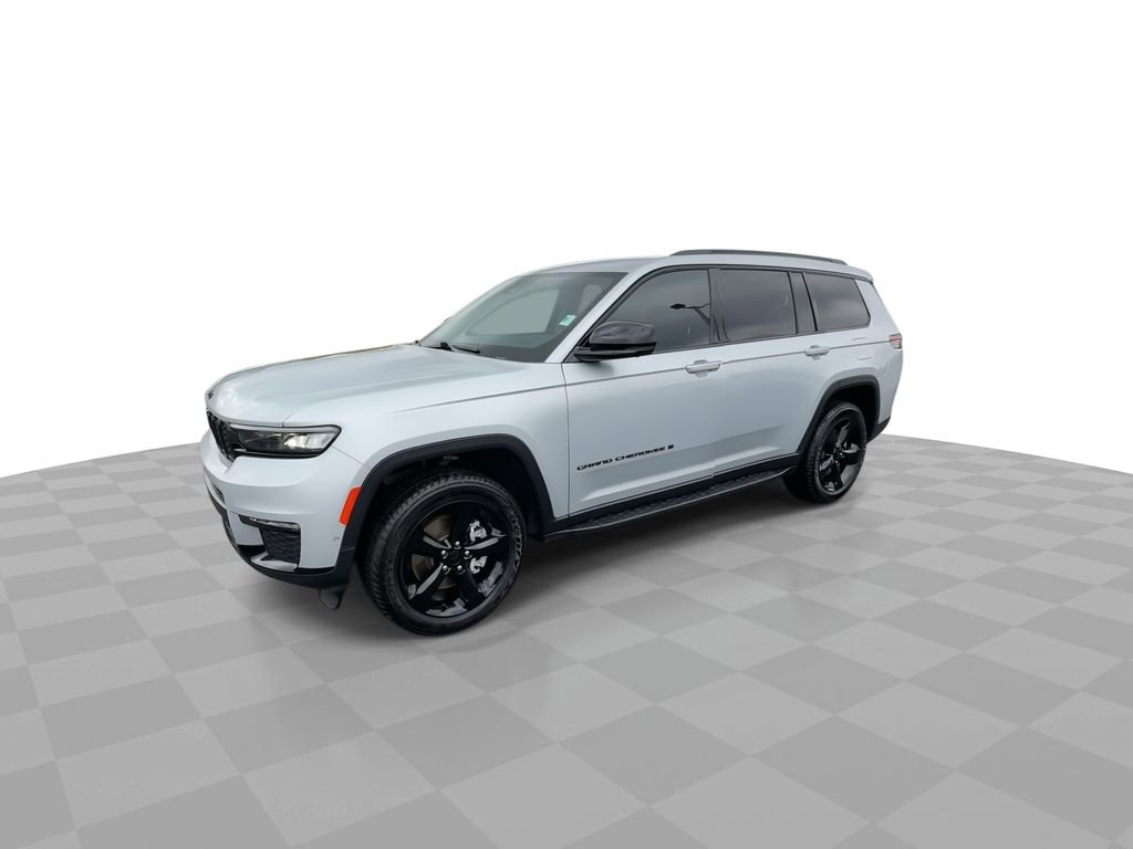 Used 2023 Jeep Grand Cherokee L Limited w/ Luxury Tech Group II image 4