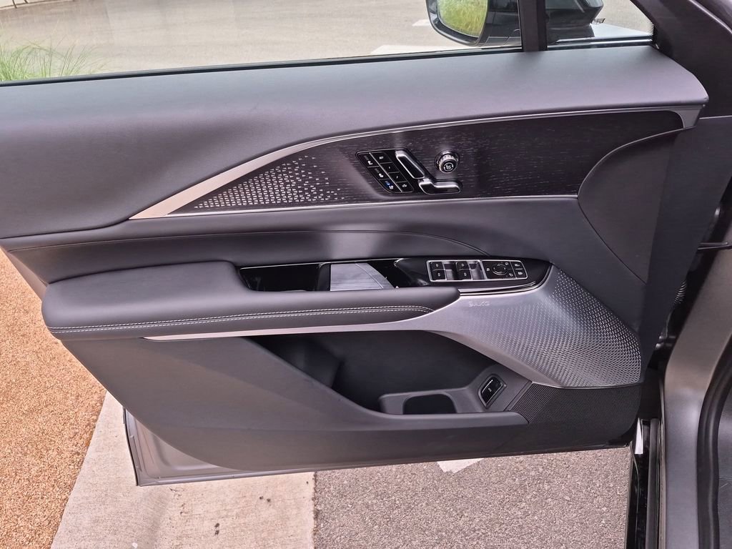 New 2026 Cadillac Lyriq V image 16