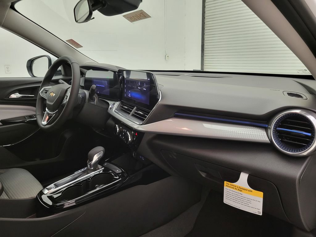 New 2026 Chevrolet Trax LT w/ Driver Confidence Package image 34