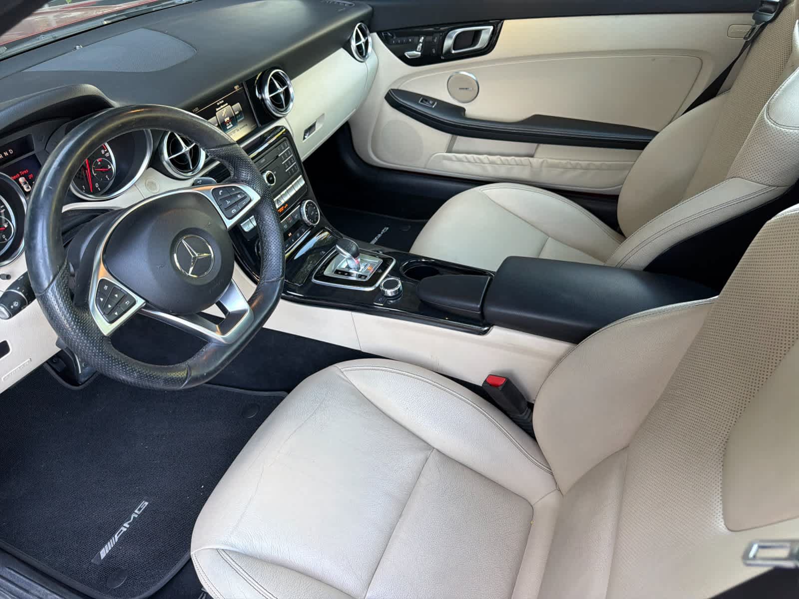 Used 2019 Mercedes-Benz SLC 43 AMG image 9