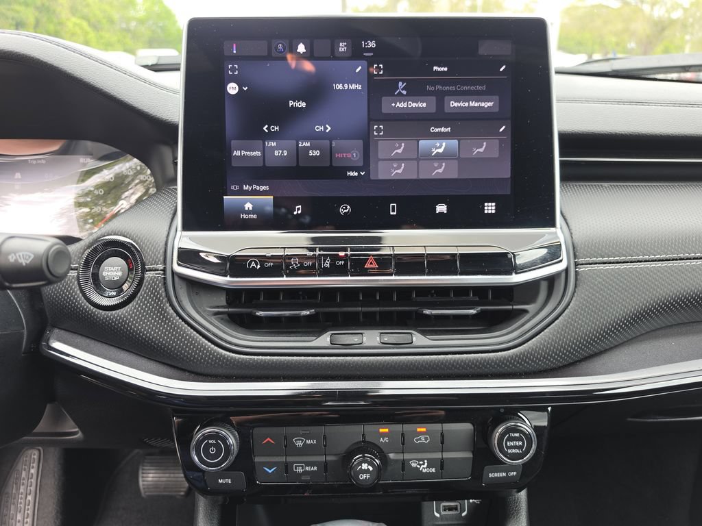 Used 2022 Jeep Compass Latitude FWD image 19