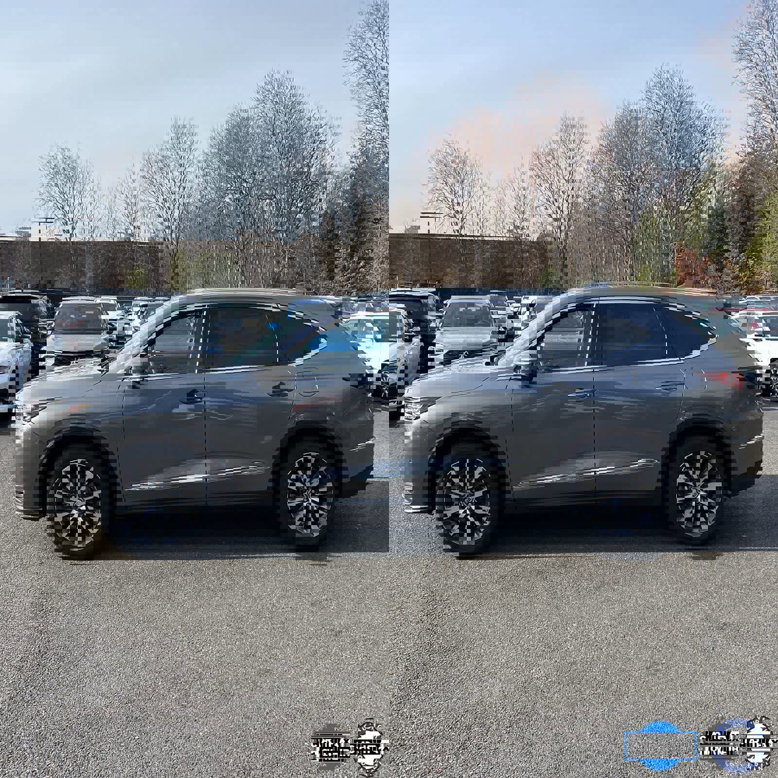 Used 2025 Acura MDX w/Technology Package image 2