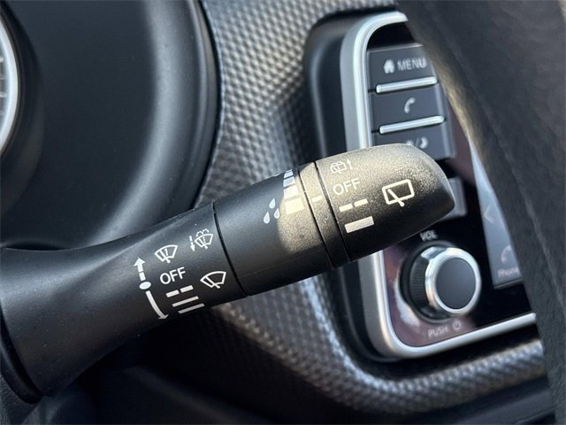 Used 2020 Nissan Kicks SV image 25