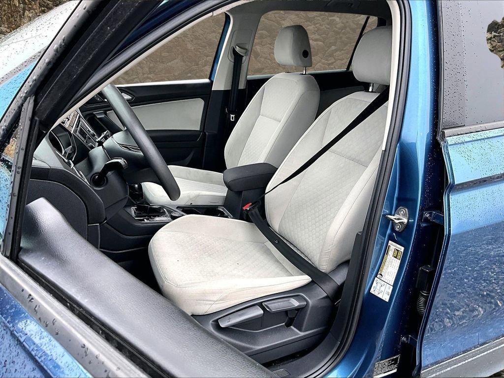 Used 2020 Volkswagen Tiguan S image 21