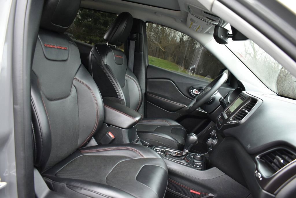 Used 2022 Jeep Cherokee Trailhawk w/ Sun, Sound & Nav Group image 28