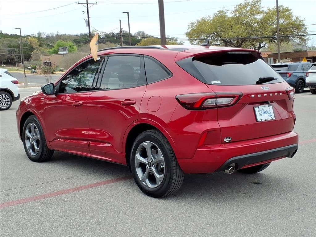 Certified 2024 Ford Escape ST-Line w/ Tech Pack #1 image 9
