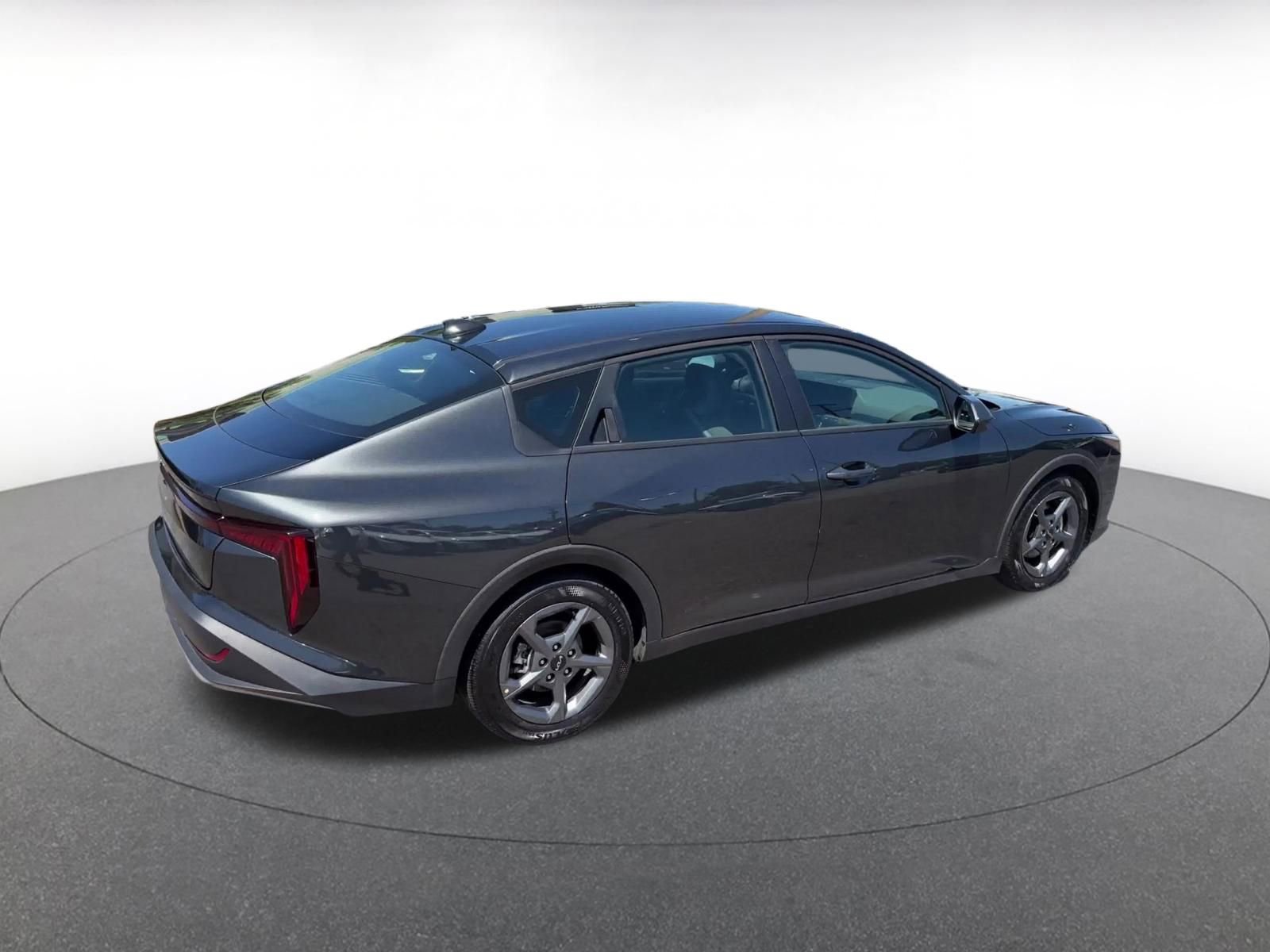 Used 2025 Kia K4 FWD image 15