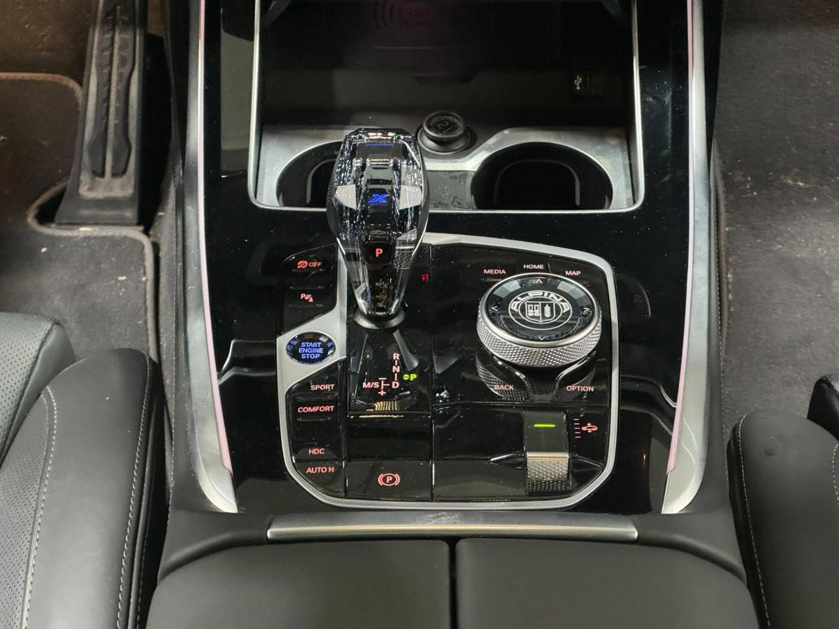 Certified 2024 BMW ALPINA XB7 ALPINA XB7 image 18