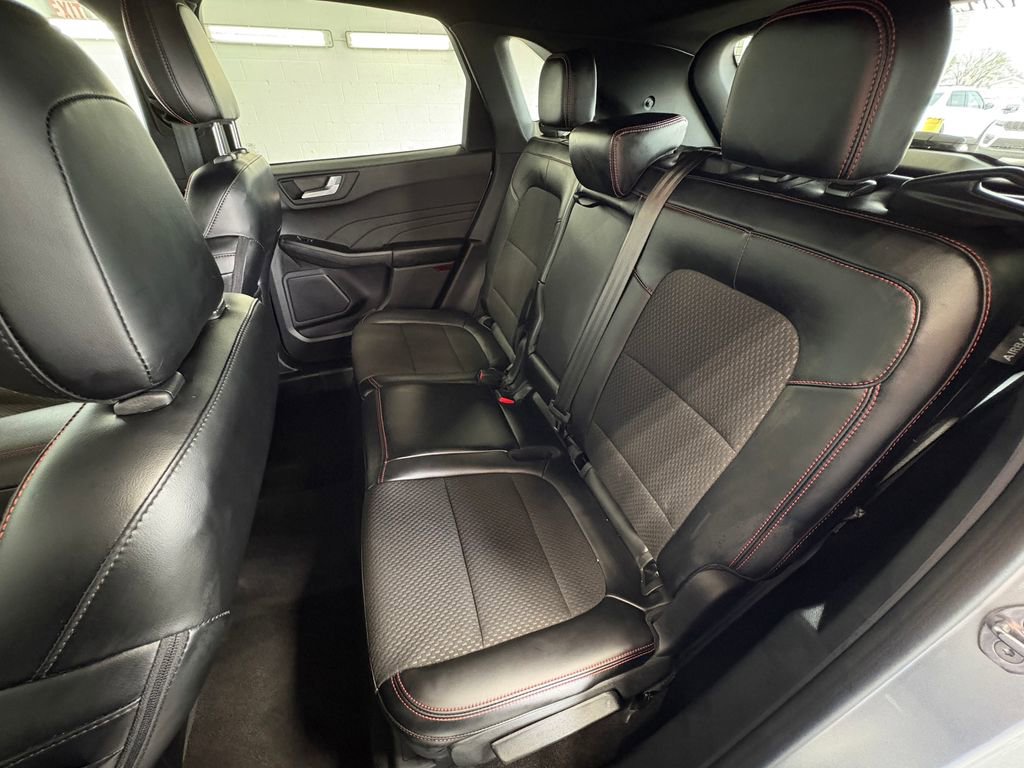 Used 2024 Ford Escape ST-Line w/ Tech Pack #1 FWD image 22