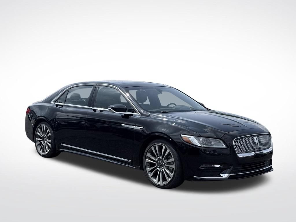 Used 2017 Lincoln Continental Select w/ Climate Package AWD/4WD image 4
