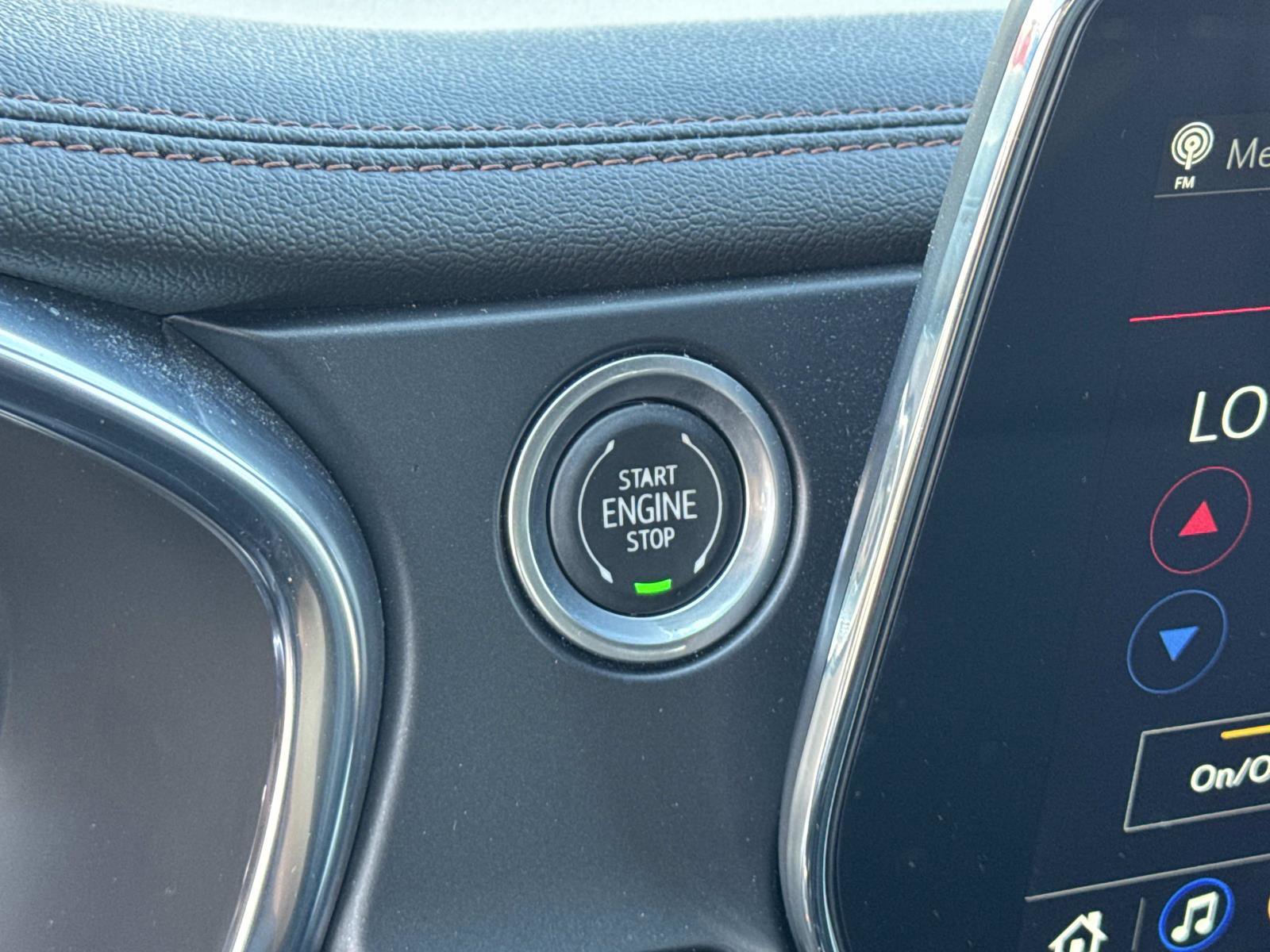 Used 2023 Chevrolet Blazer Premier w/ Driver Confidence II Package image 18