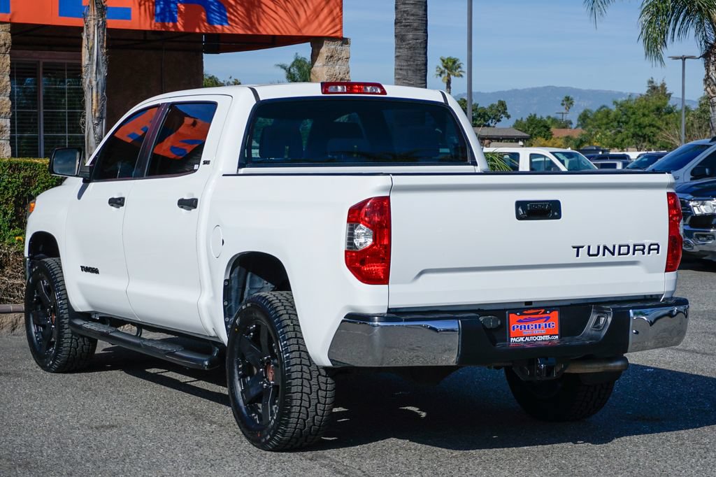 Used 2017 Toyota Tundra SR5 w/ SR5 Upgrade Package RWD image 5