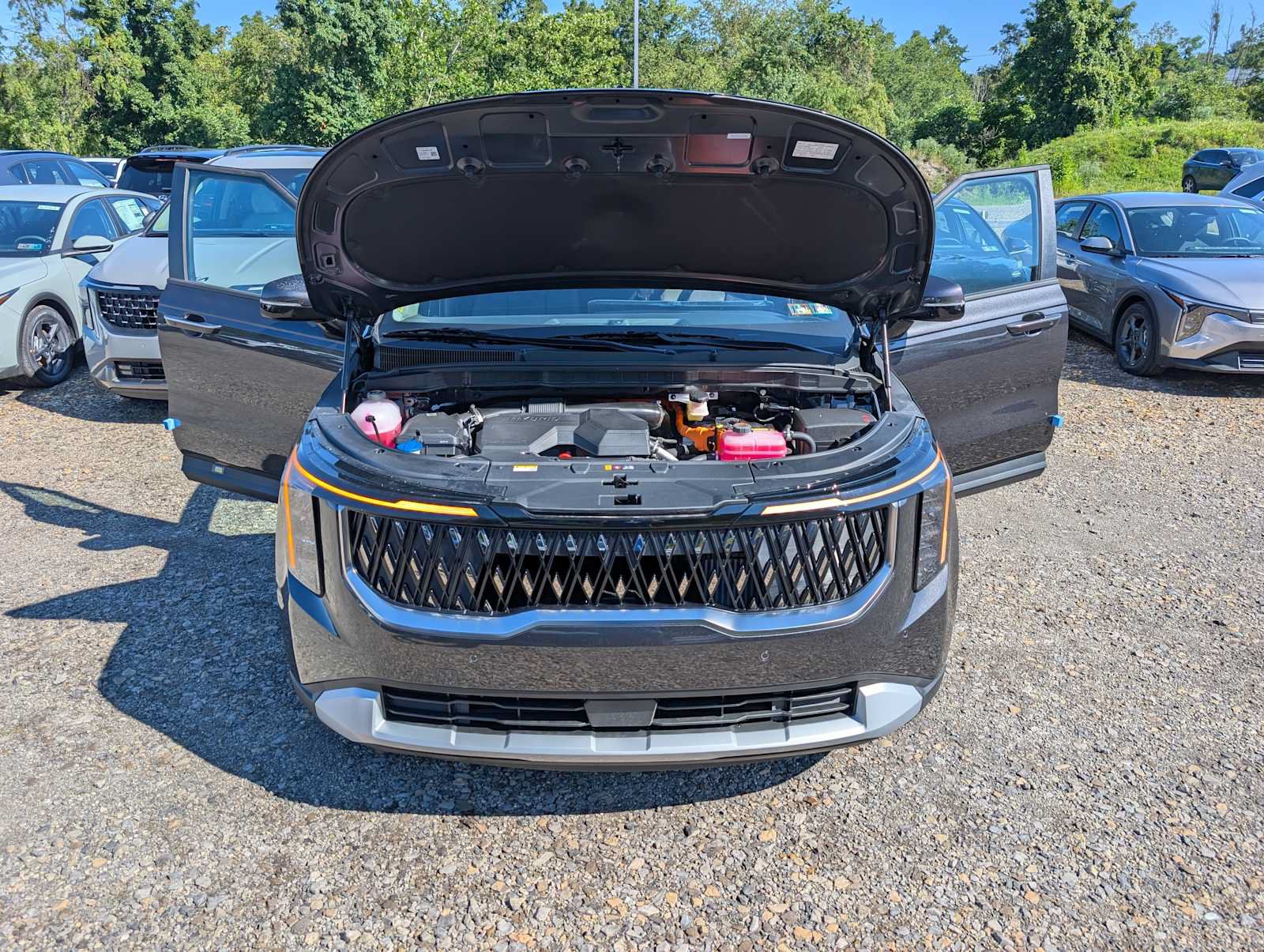 New 2027 Kia Carnival EX FWD image 10