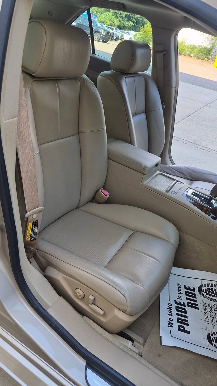 Used 2005 Cadillac STS w/ Preferred Equipment Group RWD image 46
