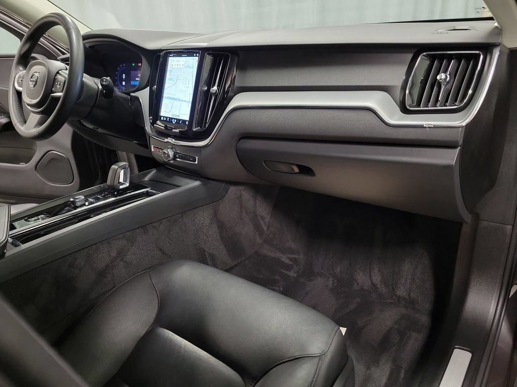 Used 2024 Volvo XC60 T8 Core AWD/4WD image 35