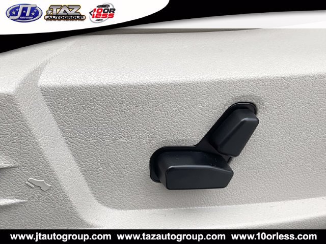 Used 2008 Chrysler 300 C w/ Protection Group II RWD image 11