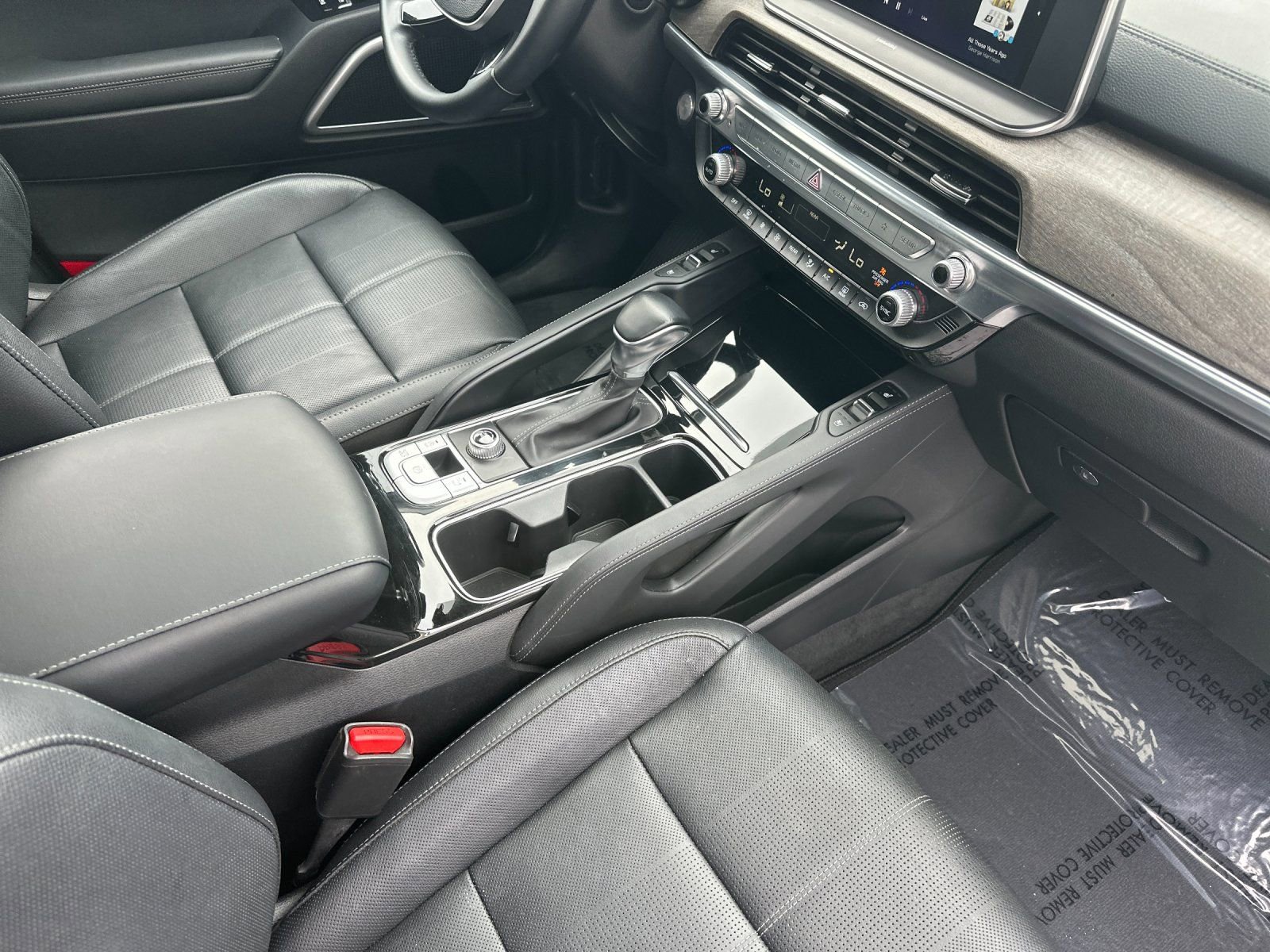 Used 2022 Kia Telluride EX image 17